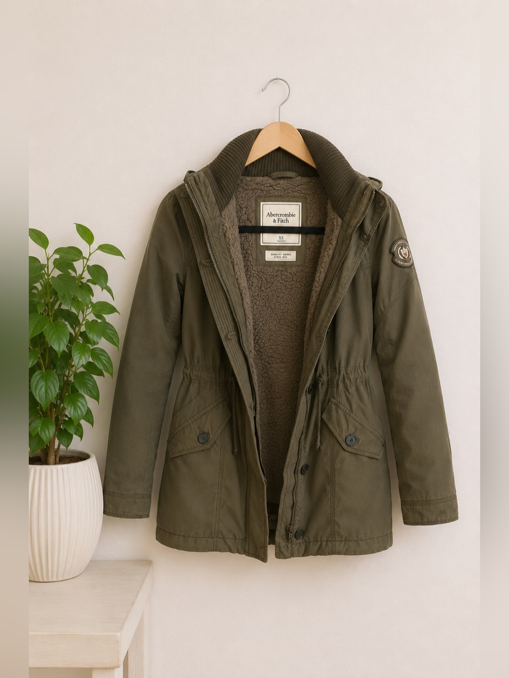 Abercrombie & Fitch Khaki Utility Jacket‎ Parka Sz XS Sherpa Lined Hooded Cozy